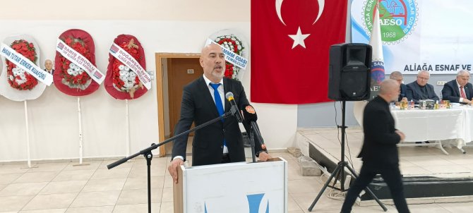 Aliağa Esnaf Odası'nda İsa Özbek Yeni Başkan SeçildiKaynak: Aliağa Esnaf Odası'nda İsa Özbek Yeni Başkan Seçildi 